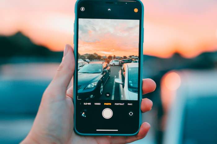 10 Expert Tips to Take Stunning Photos with Your iPhone Camera