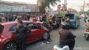 Multi-Vehicle Pileup in Bogor: Authorities Investigate Safety Lapses After Six-Vehicle Collision