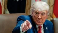 US-Iran Memorandum Declared "Garbage" by Trump Amidst Renewed Hostilities, Jeopardizing Fragile Peace