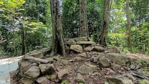 Desecration of History: Rituals and Neglect Threaten the Megalithic Site of Gunung Tangkil