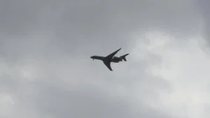 Hazardous Haze Disrupts Aviation: Two Flights Diverted as Visibility Plummets at Sultan Thaha Airport