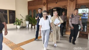 Palace Feud Escalates: Dual Factions of Keraton Surakarta Clash Over Sacred Gamelan and Legal Action