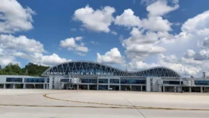 Strategic Night Operations: Kalimarau Airport Extends Hours to Combat Kalimantan Forest Fires