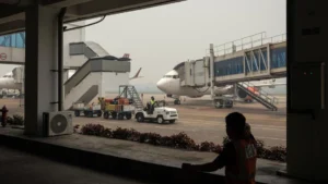 Chaos at Supadio: Passengers Stage Protests After 24-Hour Ordeal Amidst Kalimantan’s Haze Crisis