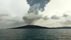 Volcanic Ash from Mount Anak Krakatau Reaches Bekasi: Authorities Issue Health Alerts and Safety Protocols