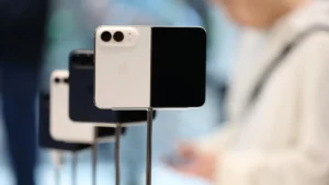 IPhone Duo’s Durability Under Fire: Extreme Tests Reveal Critical Flaws in Apple’s First Foldable